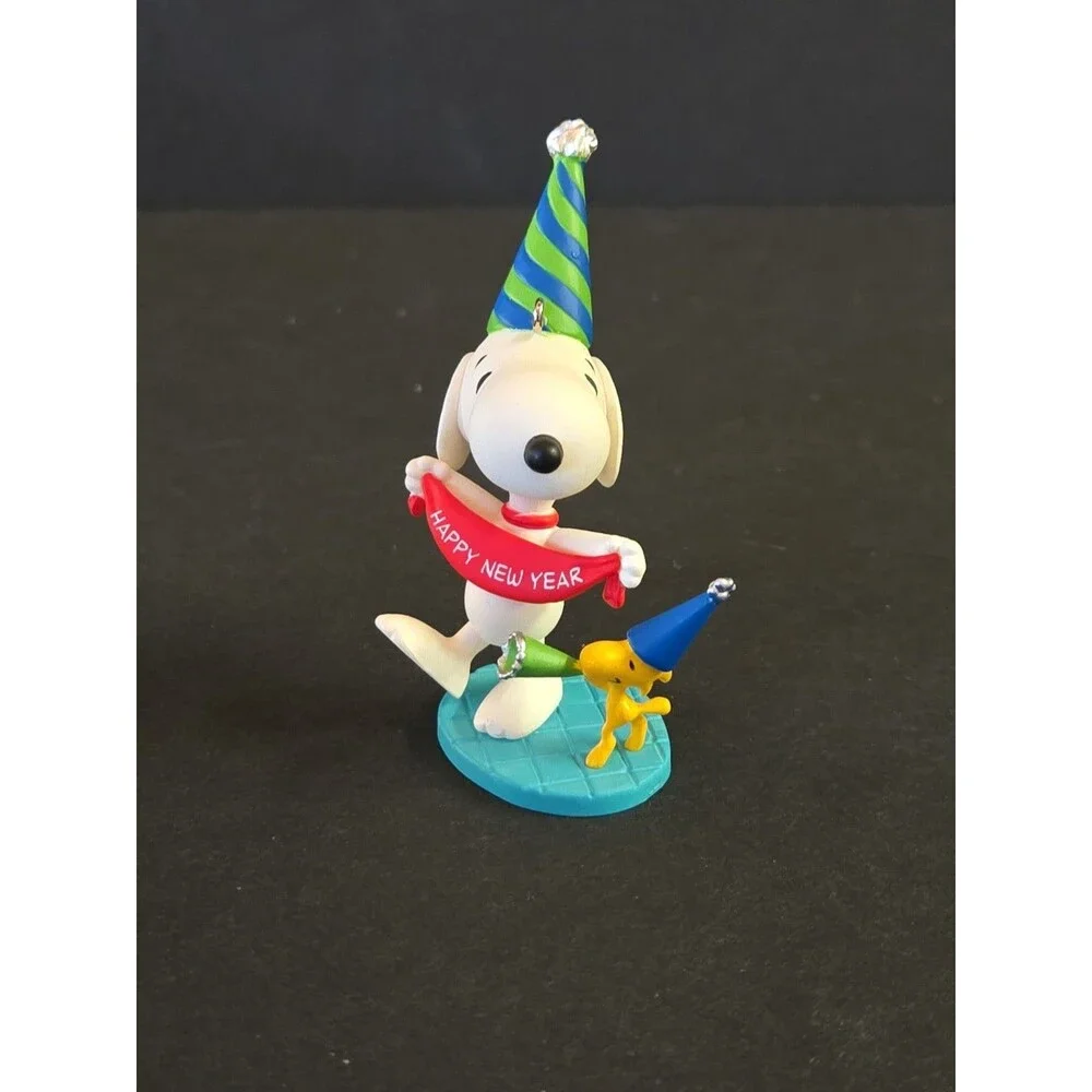 Hallmark Keepsake Ornament 2014 New Year's Celebration Peanuts Snoopy Woodstock